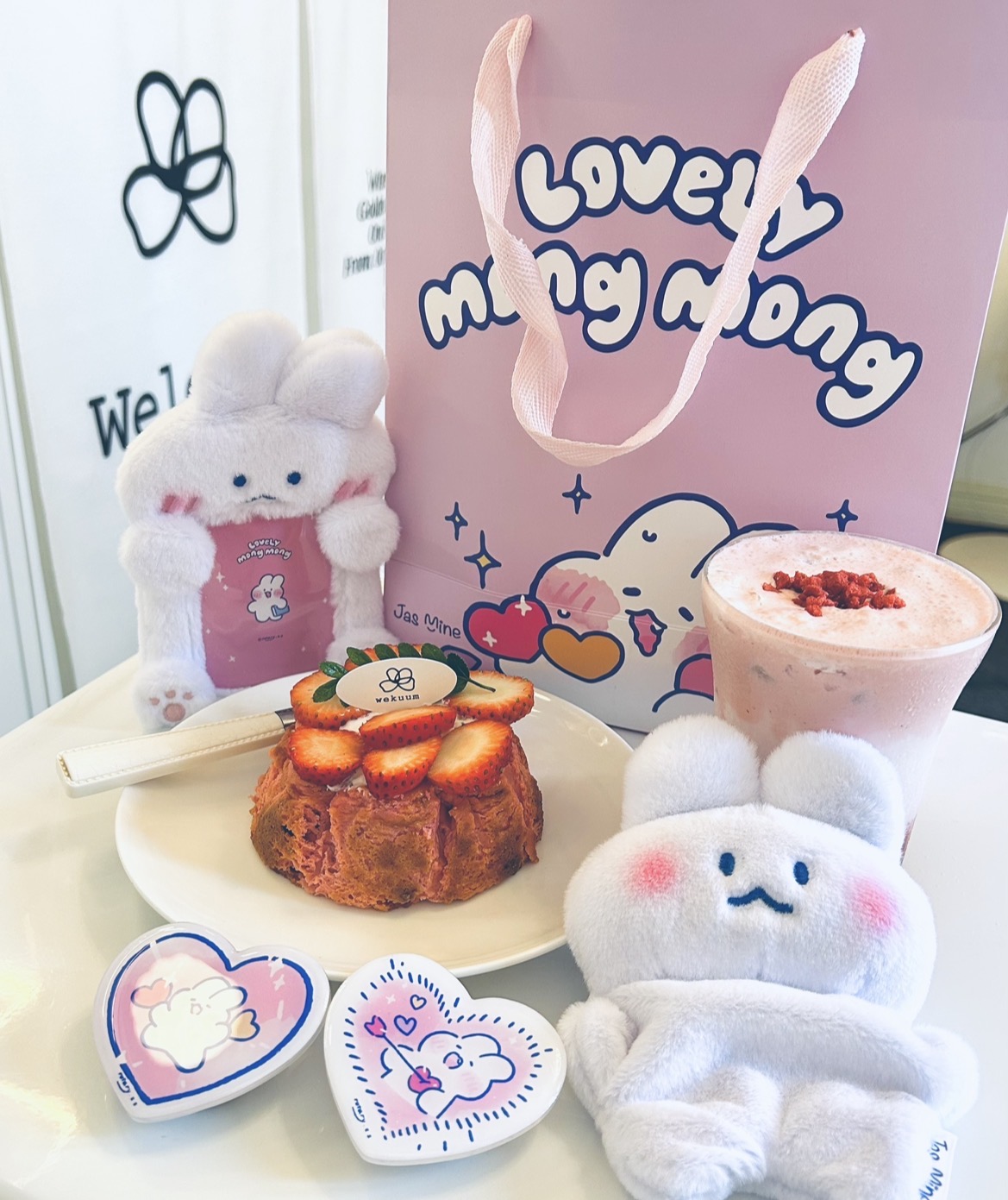mongmong 咖啡店场景商品图